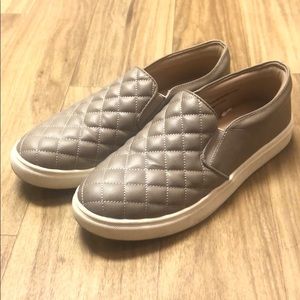 Women's Quilted Sneaker